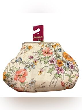 Vintage Jacquelle Floral Kiss Lock Coin Purse Made in Canada Cream